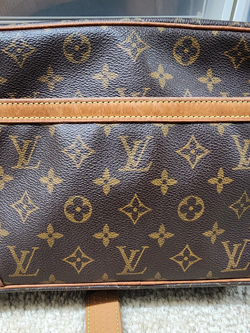 Louis Vuitton Trocadero 30